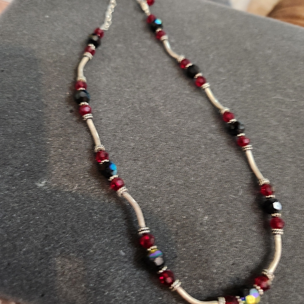 Vintage Silver Red and Black Crystal 18 inch Necklace